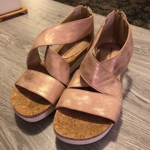 Adrienne Vittadini Sport Claud Sandals size 6.5